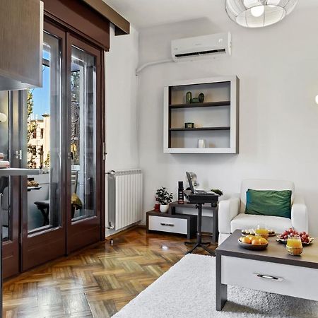 City Vibes Apartment Bukarest Eksteriør billede