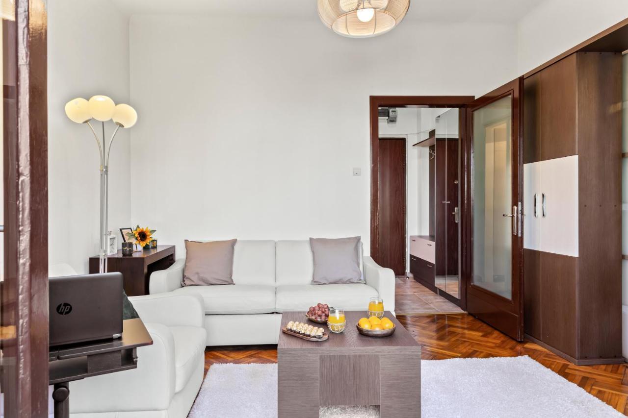 City Vibes Apartment Bukarest Eksteriør billede