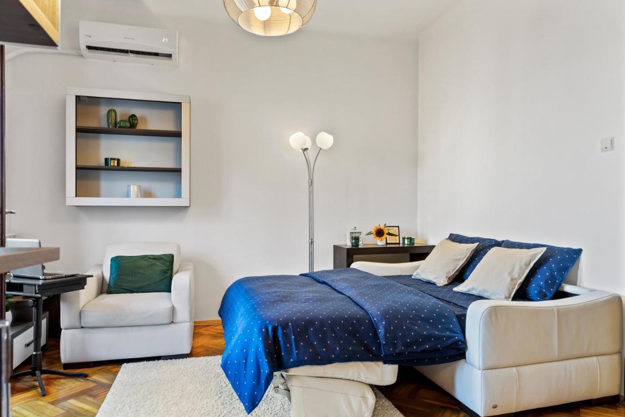 City Vibes Apartment Bukarest Eksteriør billede