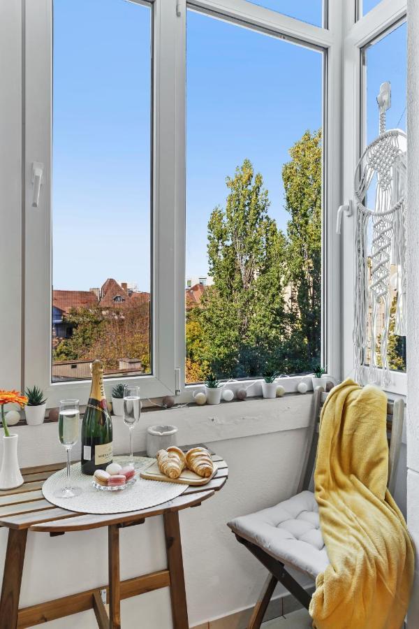 City Vibes Apartment Bukarest Eksteriør billede
