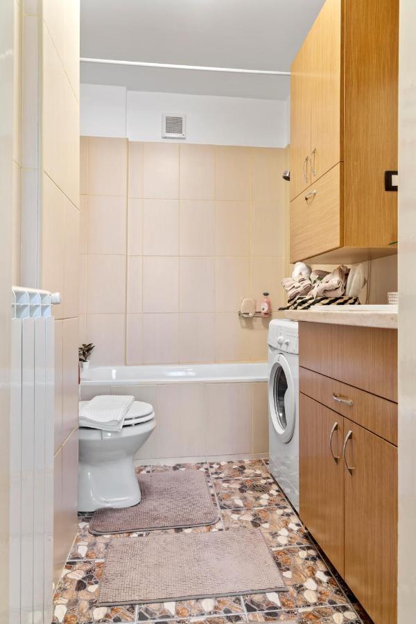 City Vibes Apartment Bukarest Eksteriør billede